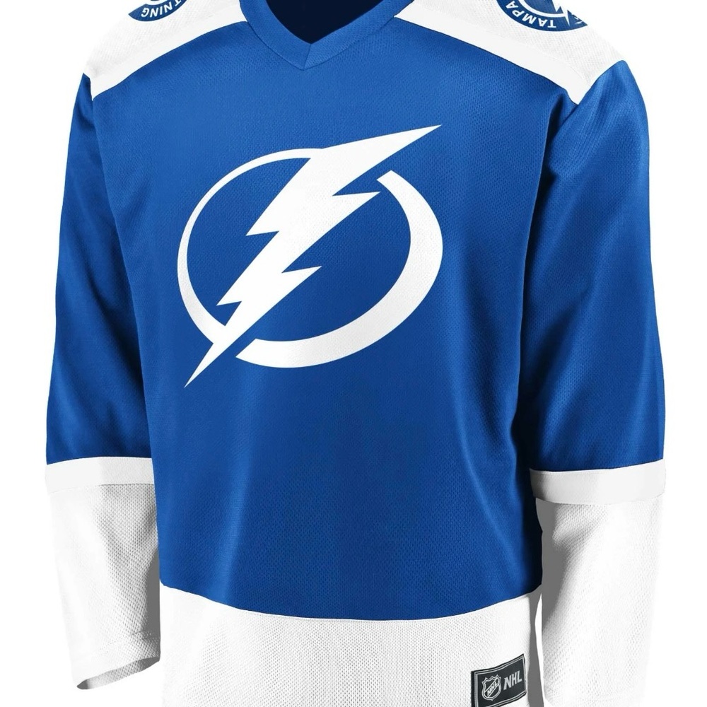 Tampa Bay Lightning Hockey Jersey (Brand New)